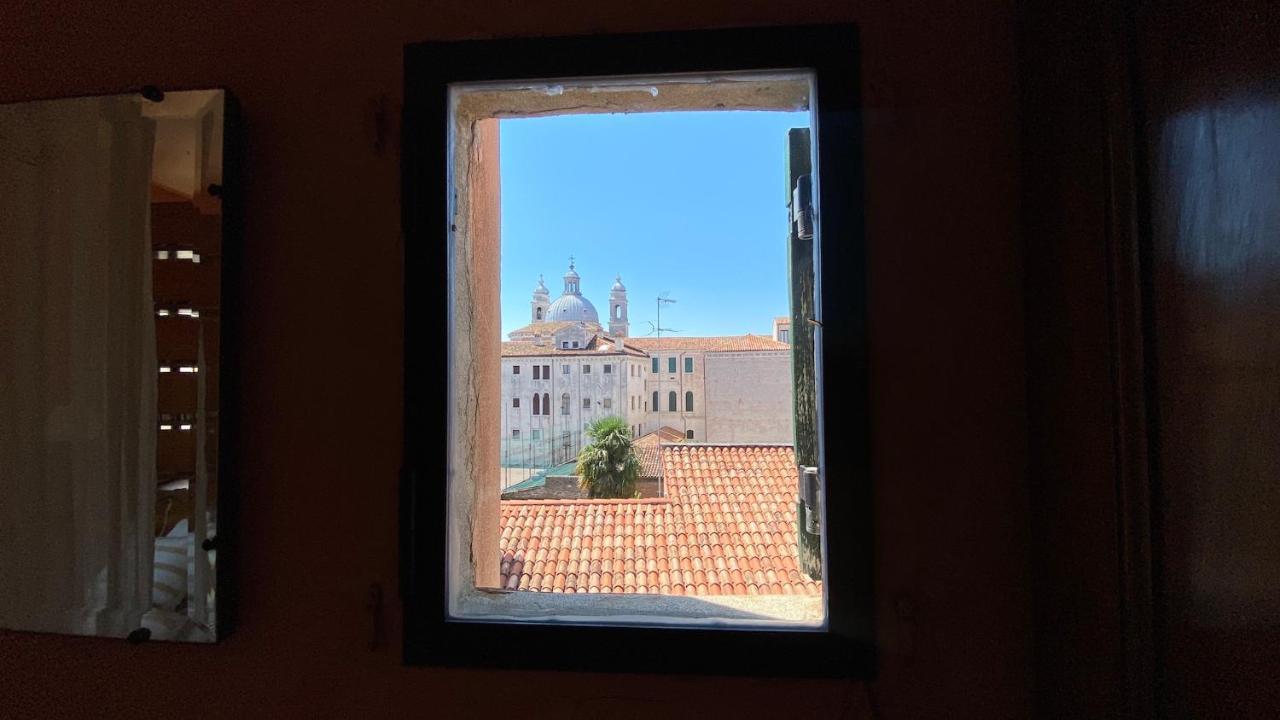 Ca' Romantica - Big Appartment At Accademia Венеция Экстерьер фото