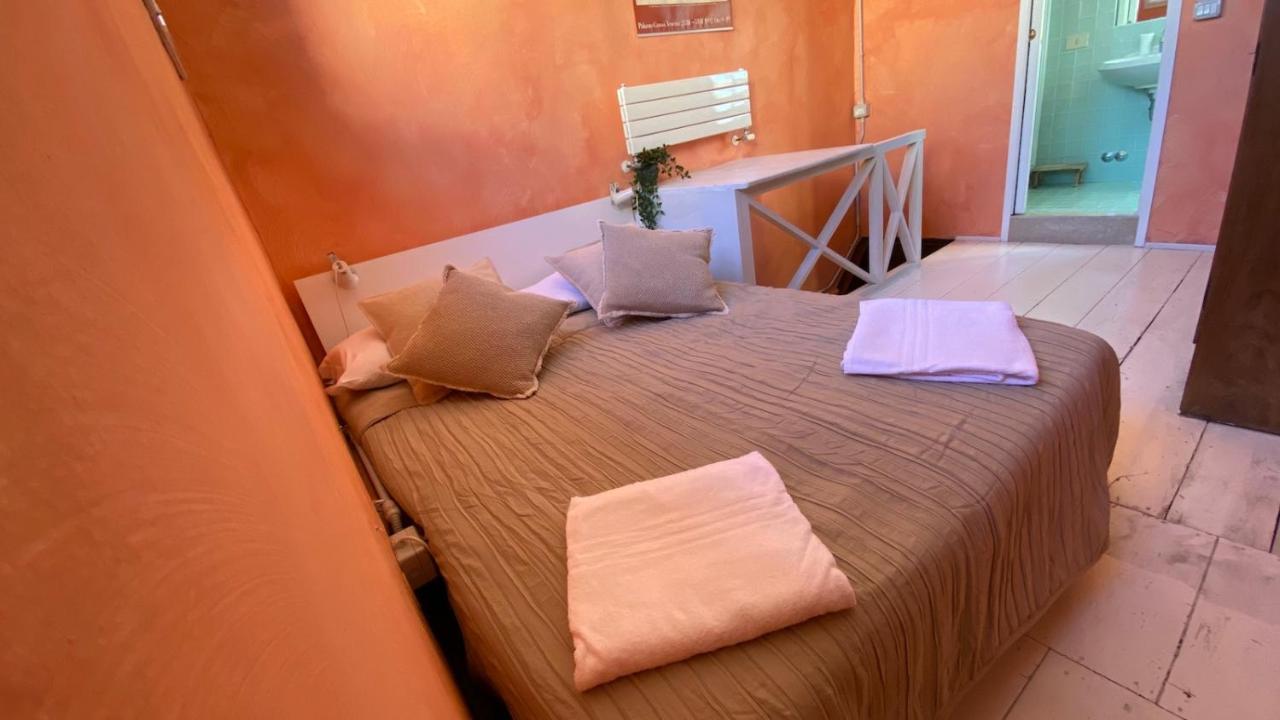 Ca' Romantica - Big Appartment At Accademia Венеция Экстерьер фото