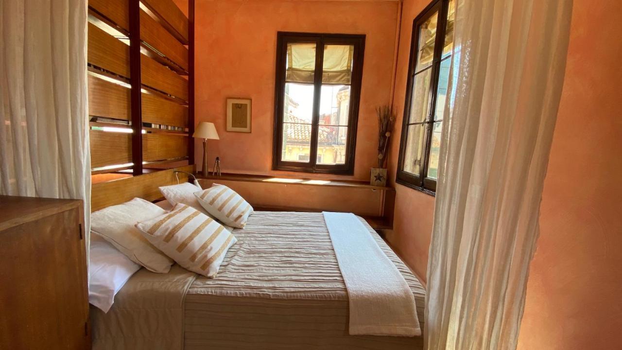 Ca' Romantica - Big Appartment At Accademia Венеция Экстерьер фото